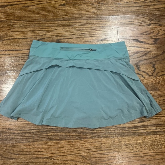 🍋 Lululemon Play Off The Pleats Soft Green Women's Skirt, size 8 - Picture 4 of 7